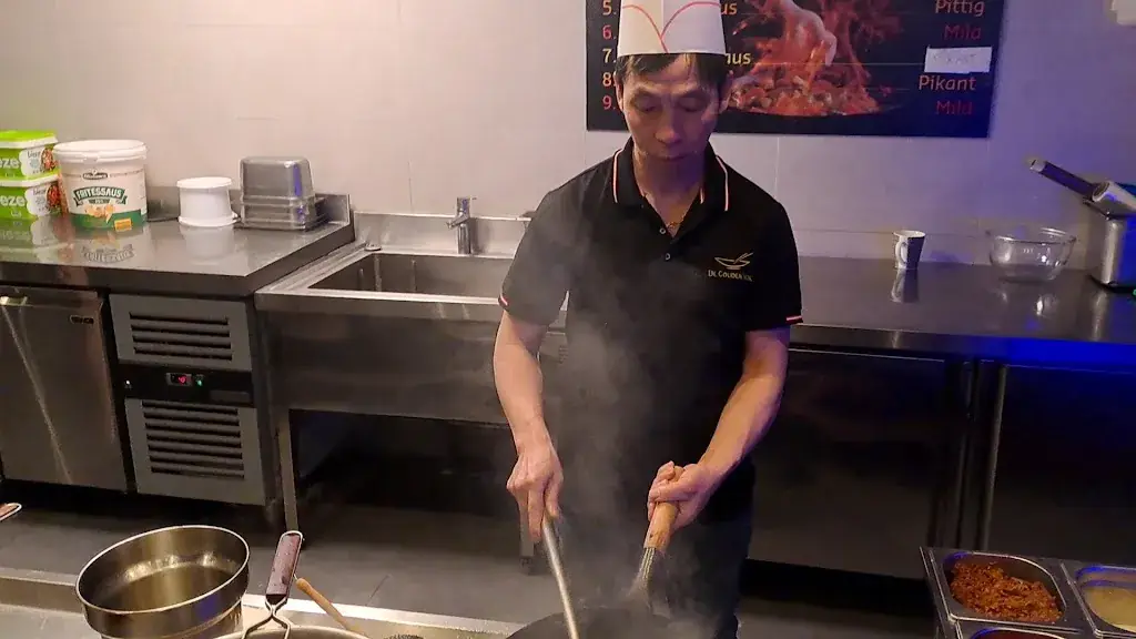 The Golden Wok_Hazerswoude-Dorp_slider_image_2