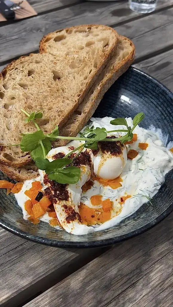 Emily Levert_Strandtent Zuid_Haag_review