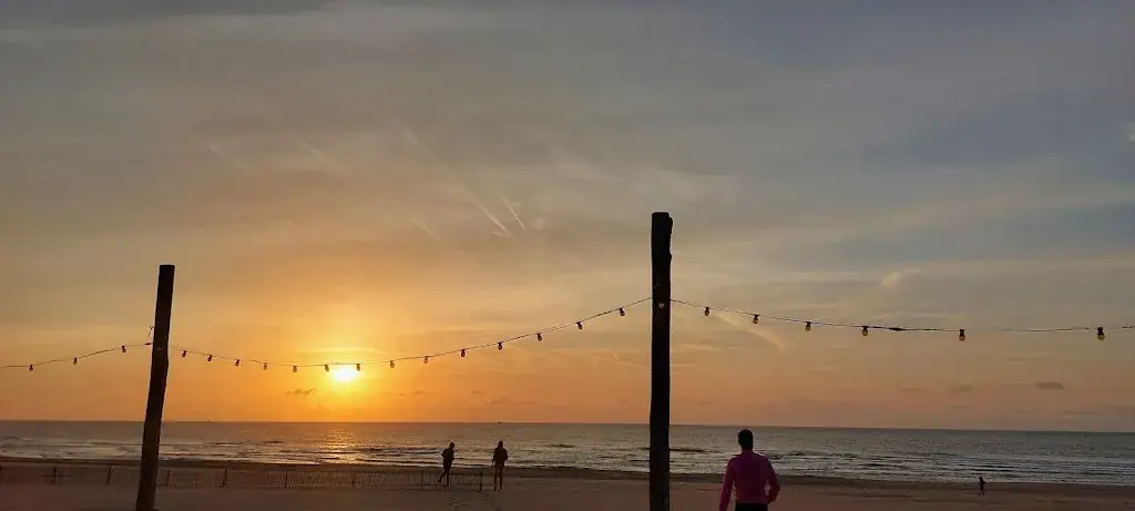 Gururao Kulkarni_Strandtent Zuid_Haag_review