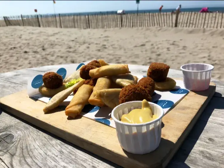 Helena Jokela_Strandpaviljoen De Kwartel_Haag_review