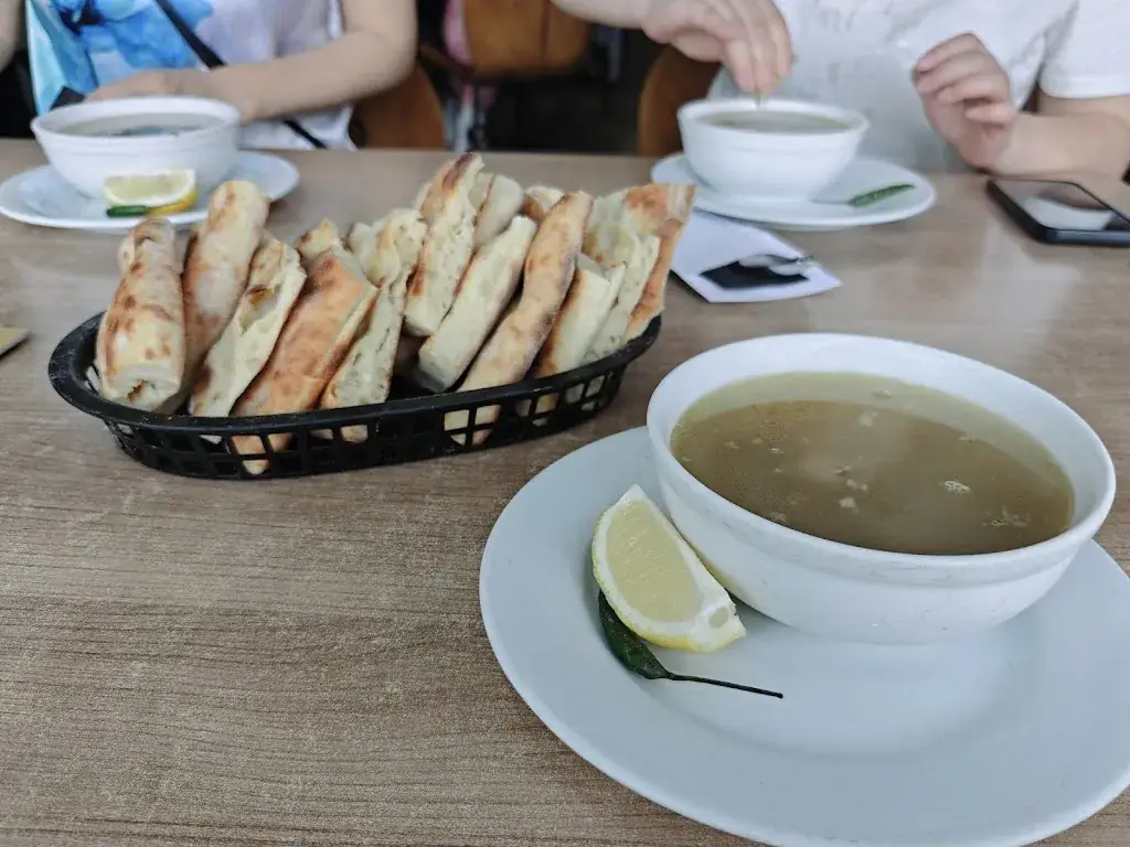 Meng Ziyue_Cafe Baskent_Rotterdam_review