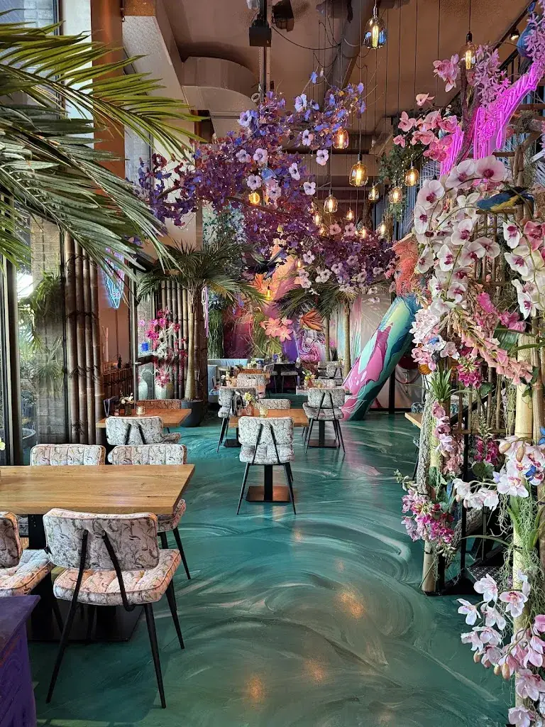 BY AMI Rotterdam_Rotterdam_slider_image_3