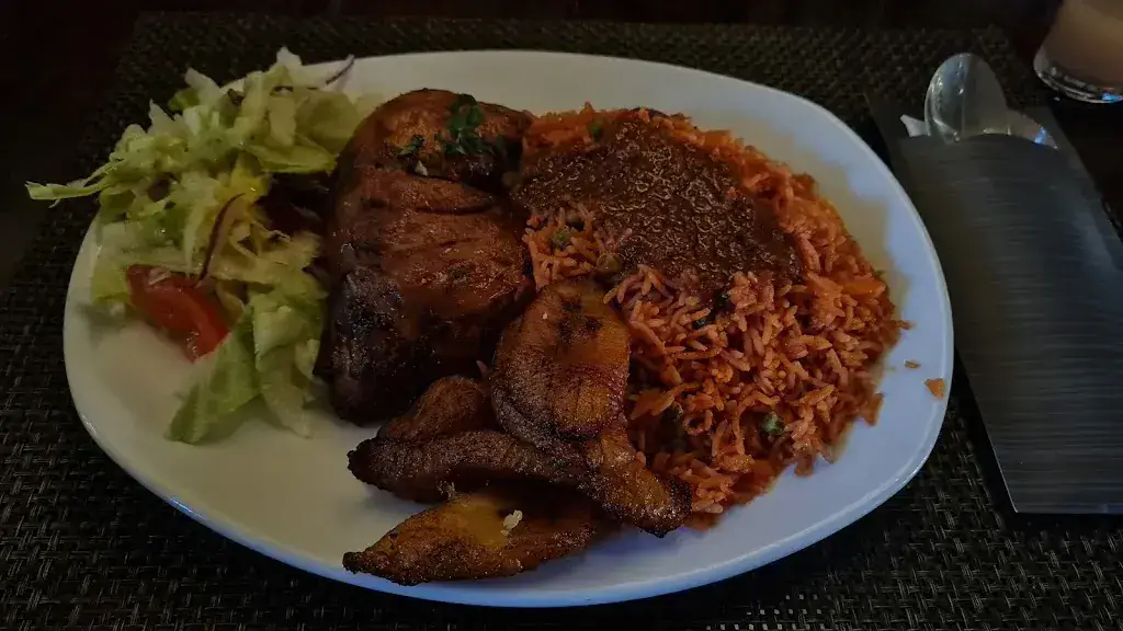 cake jumper_Mama Essi African restaurant_Rotterdam_review