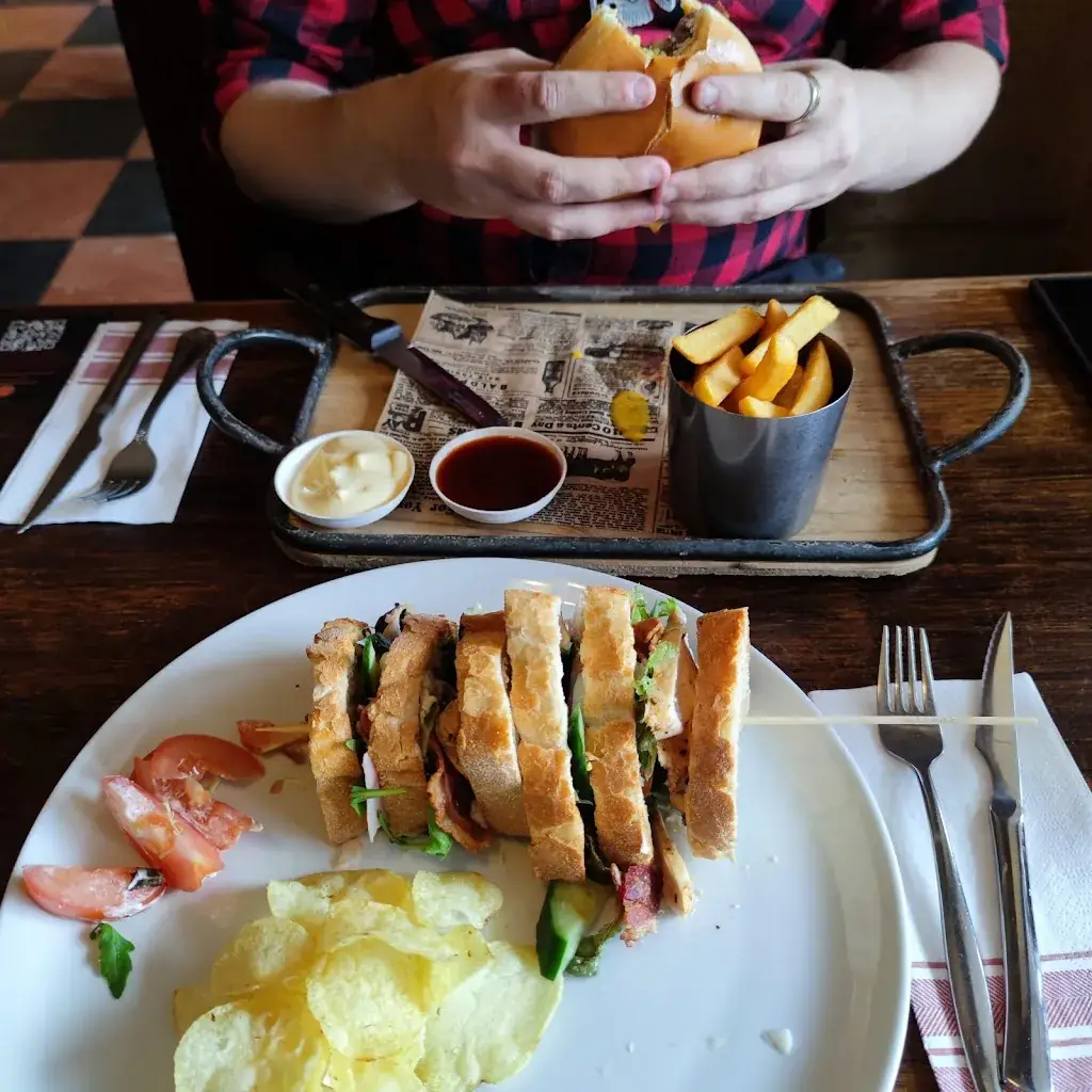 Momo Sylver_In den Boekenkast_IJssel_review