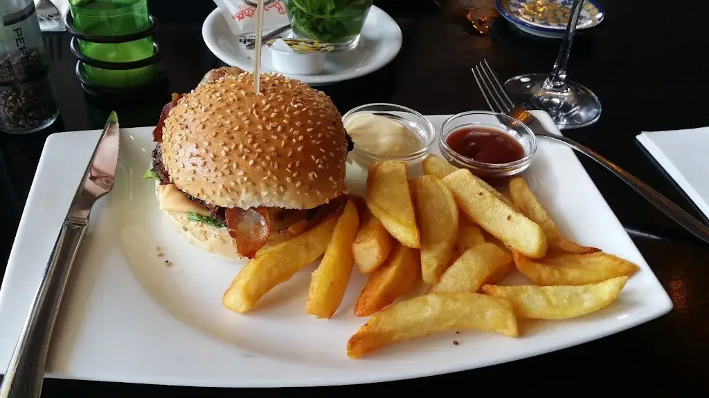 Restaurant-Wijnbar De Bank_IJssel_slider_image_2