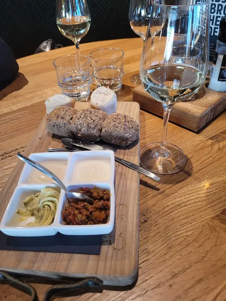 nikki Dominguez_Restaurant De Beren Capelle aan den IJssel_IJssel_review