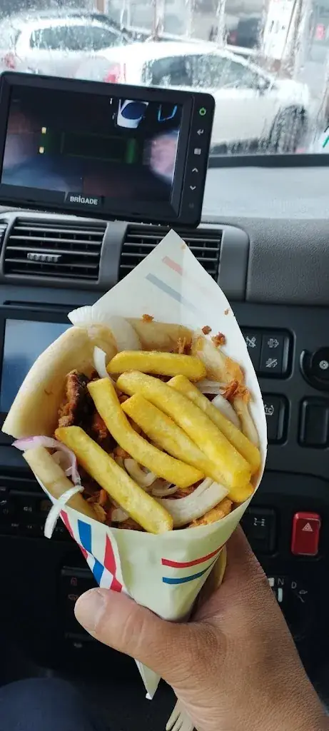 Lesley J_Easy Greek_IJssel_review