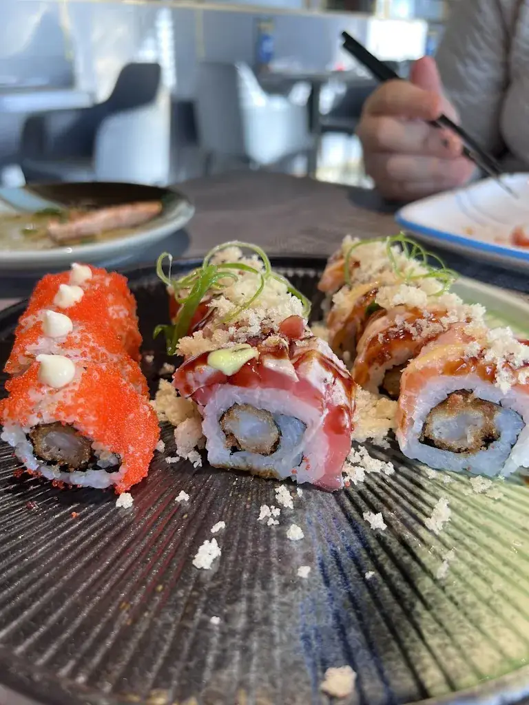 Ahmed Elsalahy_Q Love_IJssel_review