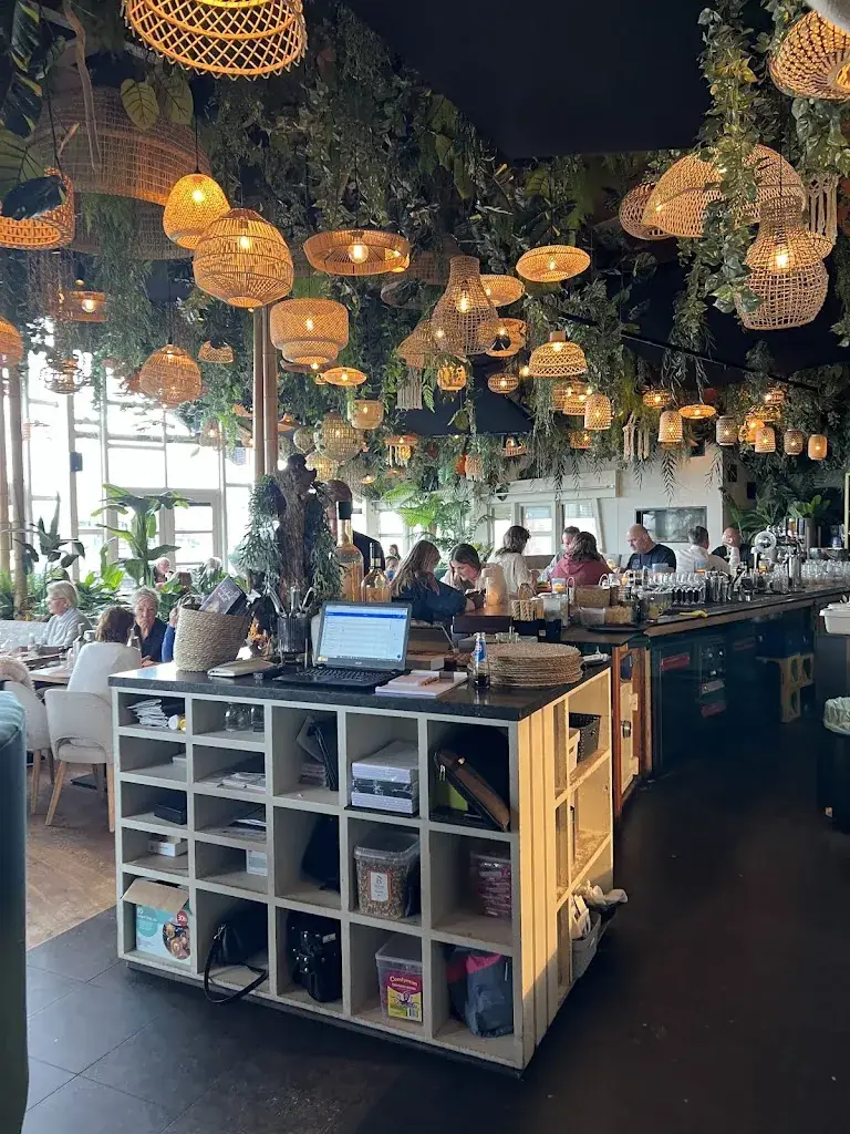 Wietze Koning_Jofel aan den IJssel_IJssel_recensione