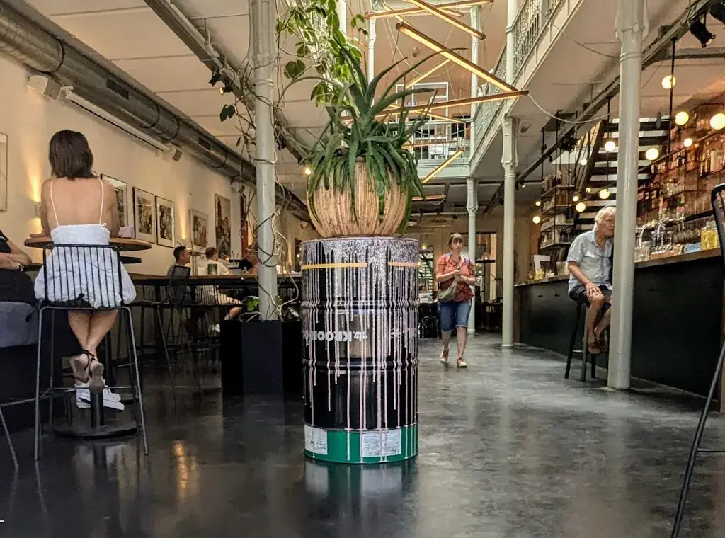 Russell Holden_Het Magazijn_Dordrecht_review