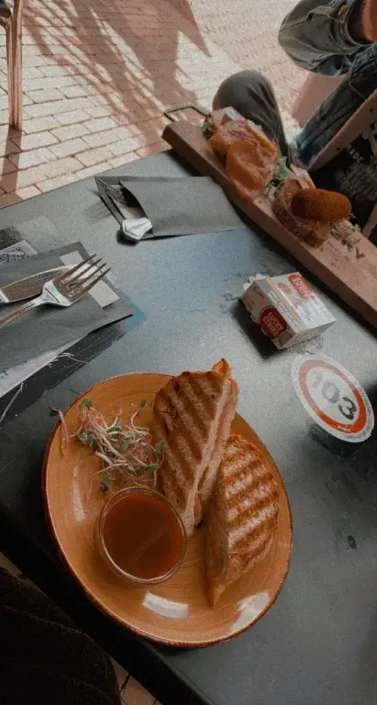 Sabine Bos_Eetcafé 't Roodhert_Burgum_review