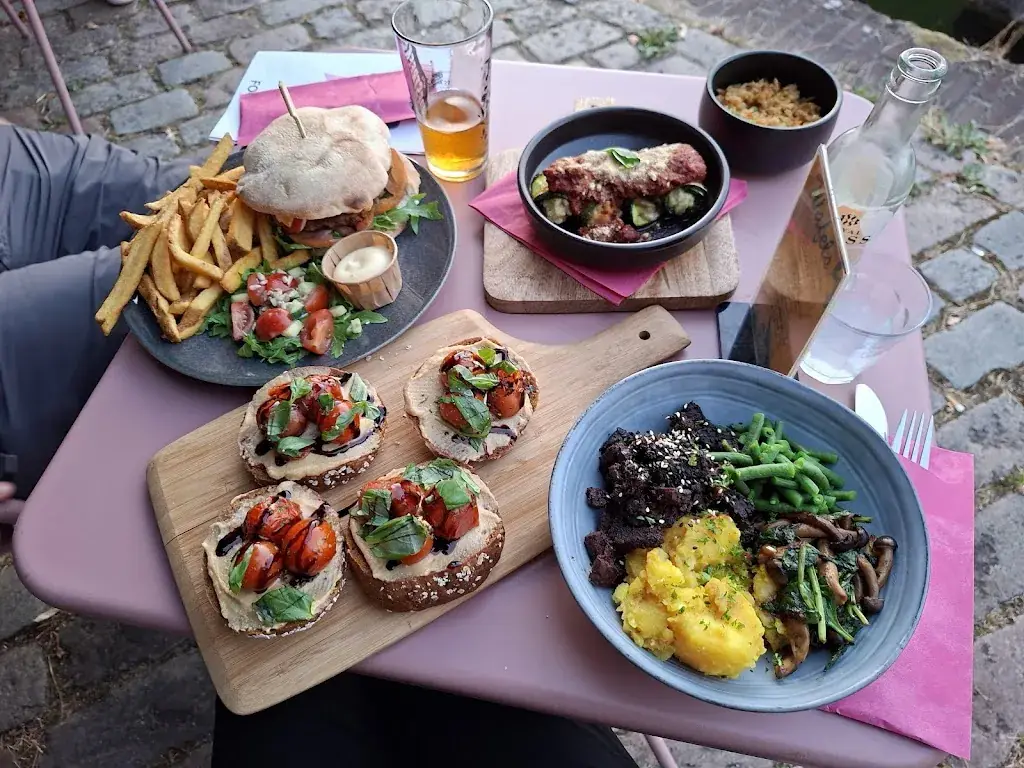 Rebel Rebel_Dordrecht_slider_image_3