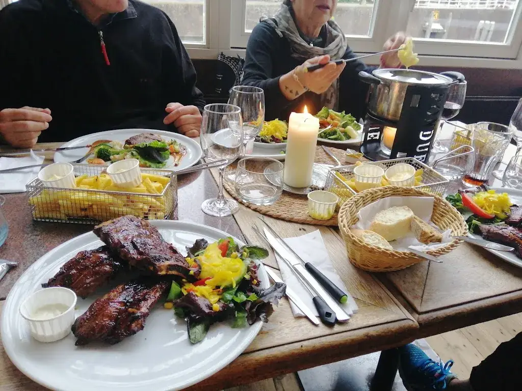 Sara Serra_Café Soif_Rotterdam_review