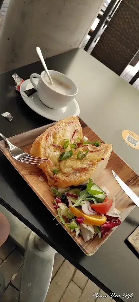 Menu_Restaria 't Luifeltje_Burgum_image_9