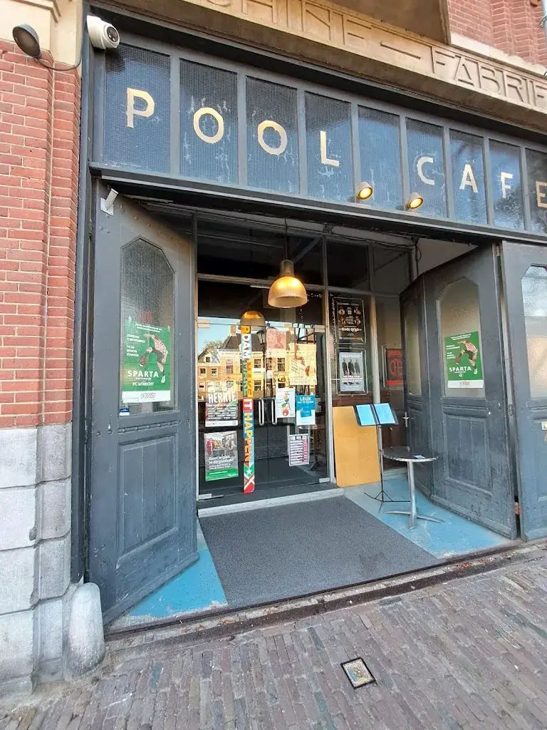 John F_Poolcafé Delfshaven_Rotterdam_recensione