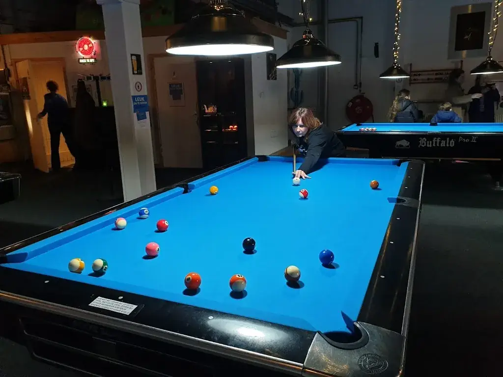 Simon Warner_Poolcafé Delfshaven_Rotterdam_recensione