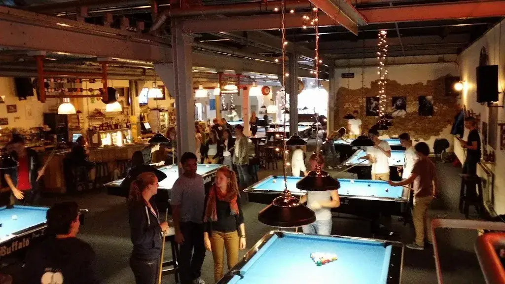 Poolcafé Delfshaven restaurant in Rotterdam