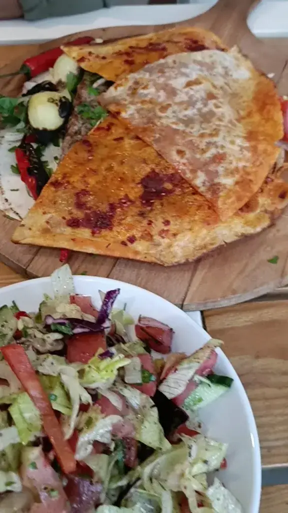 Roaa Sham ( رؤى شام )_Rotterdam_slider_image_2