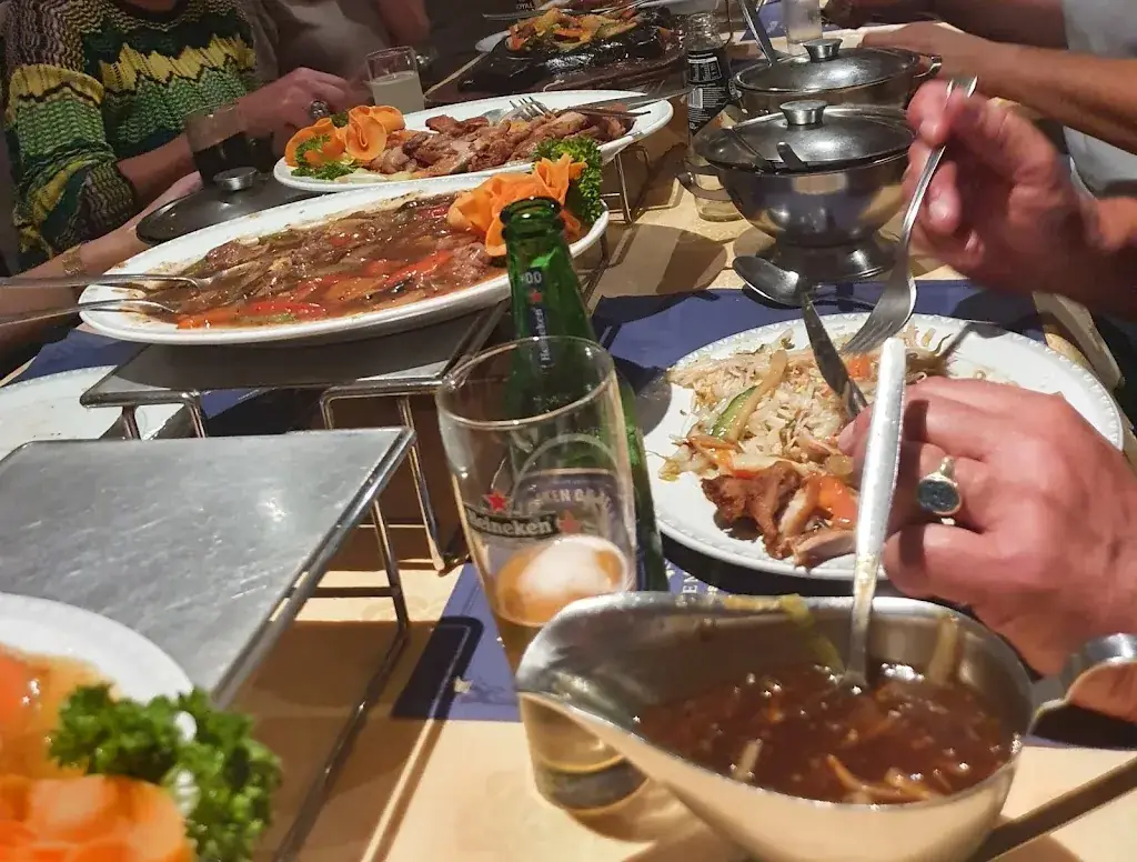 Laurita Otten_Chinese Muur_Burgum_review