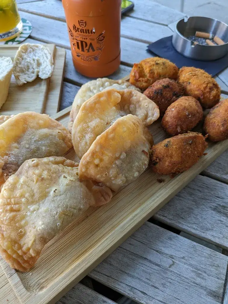 Oliveira's_Rotterdam_slider_image_3