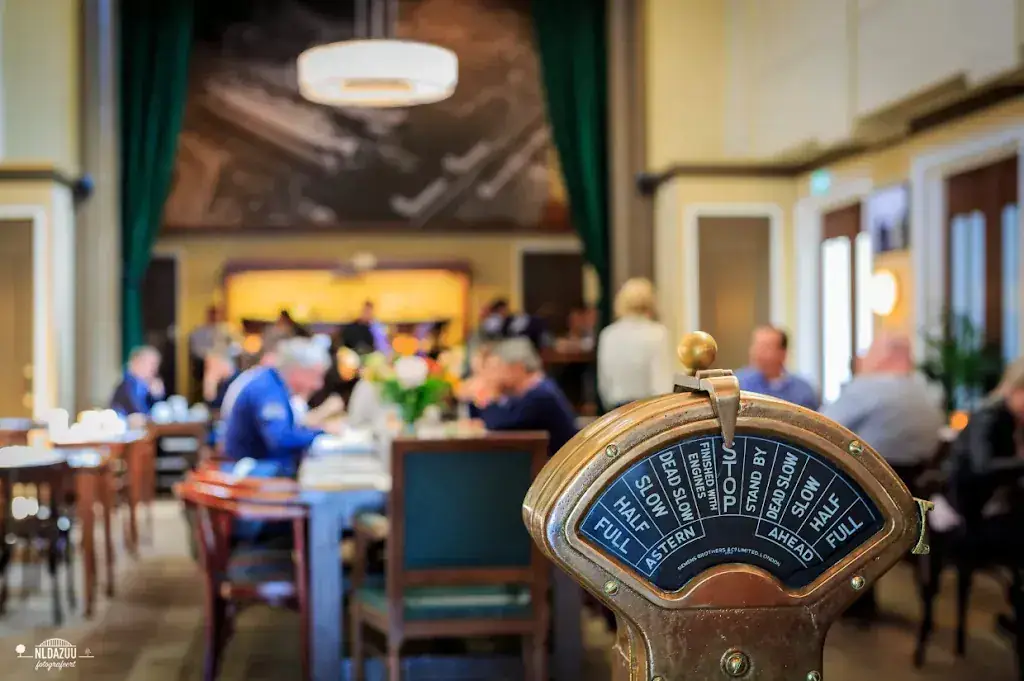 Café Restaurant Courzand restaurant in Rotterdam