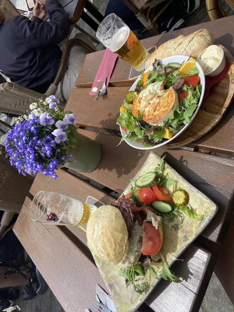 Bruna Paschoalino_Eetcafé 't Sas_Goedereede_reseña