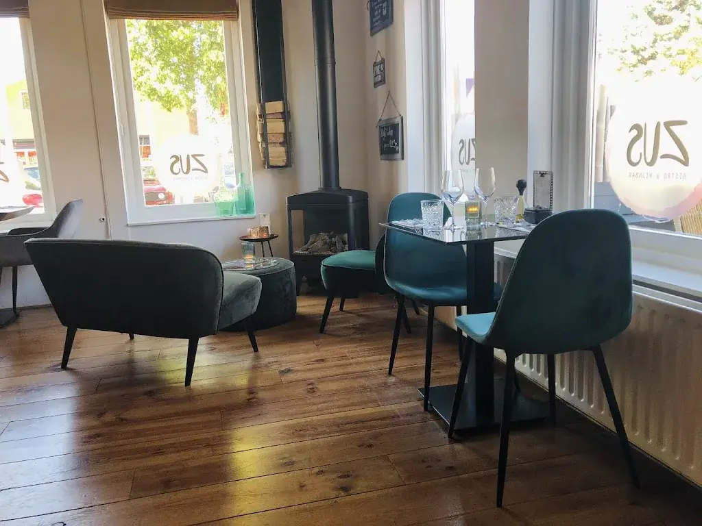 Yuzhu Q_Restaurant ZUS_Ouddorp_review