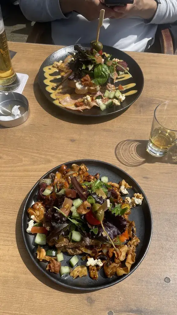 Rebecca Wilhelm (Rebeccasche)_'t Schouwtje Lunch, Drinks, Bites & Diner_Ouddorp_Bewertung