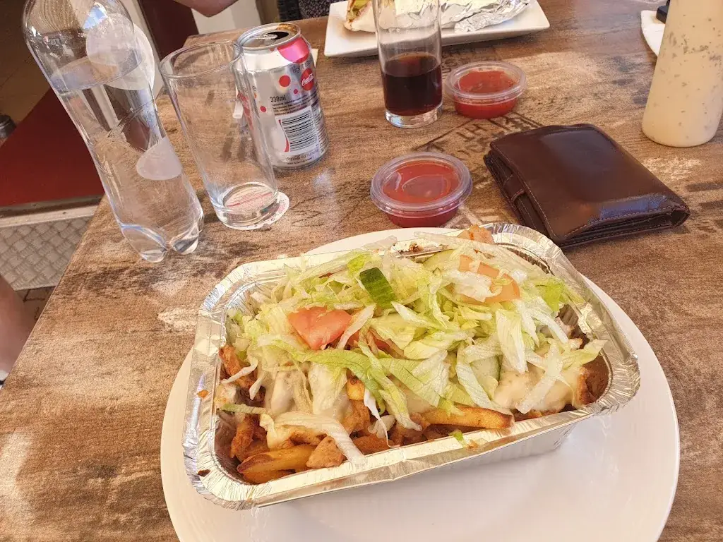 Menu_Döner Home Burgum | Grillroom • Pizzeria 𝘌𝘴𝘵. 𝟤𝟢𝟣𝟧_Burgum_image_5