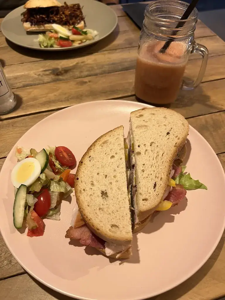 Tini Groen_Kofje & Mear_Burgum_avis