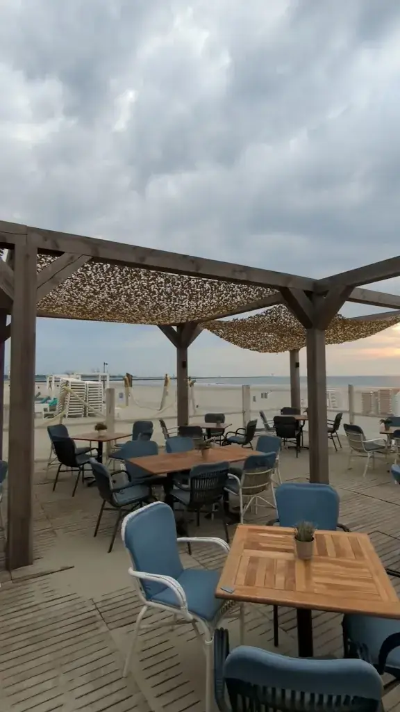 Strandrestaurant FFTijd_Holland_slider_image_2