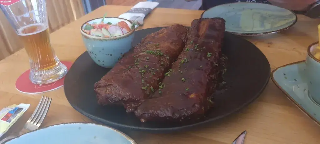 Shlomo Abas_Eeterij Tapperij 't Ambacht_Hendrik-Ido-Ambacht_review