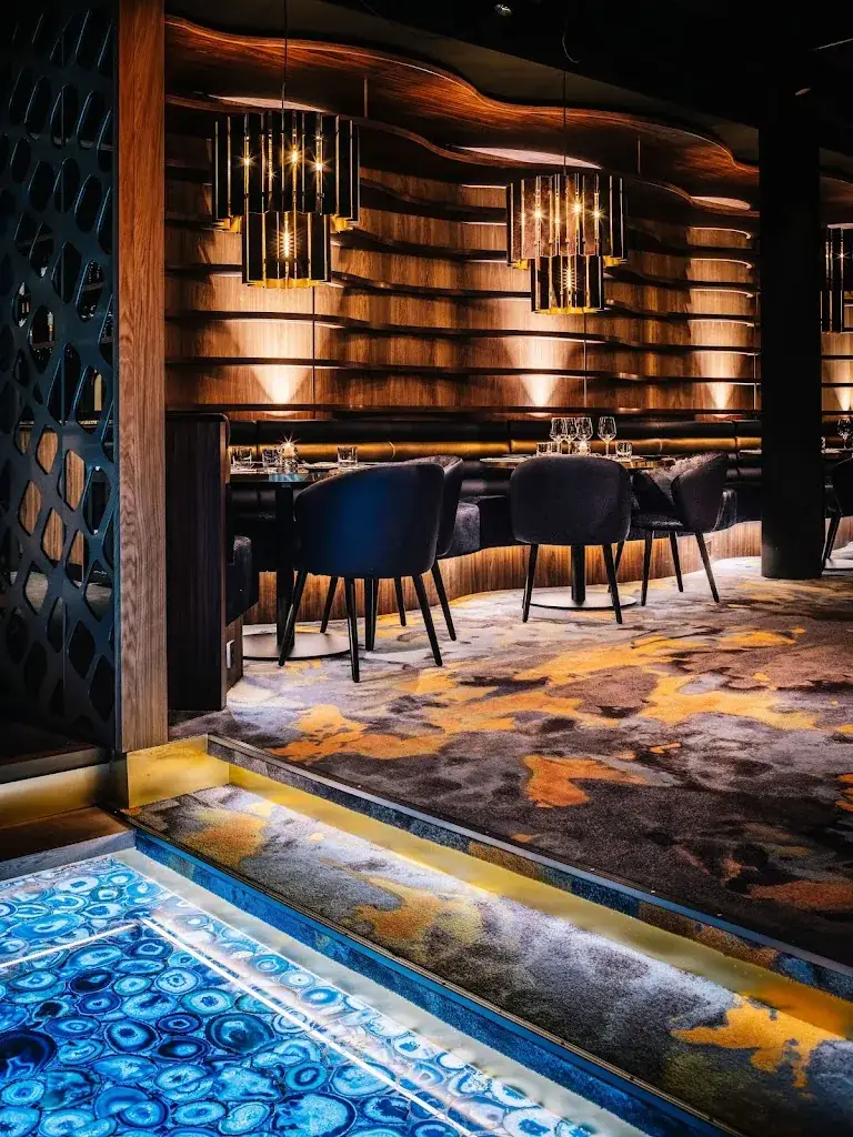 Restaurant KITA_Hendrik-Ido-Ambacht_slider_image_1