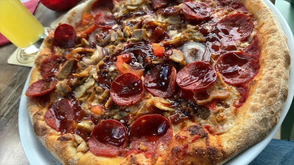 Will Clement_Happy Italy Hendrik-Ido-Ambacht_Hendrik-Ido-Ambacht_review