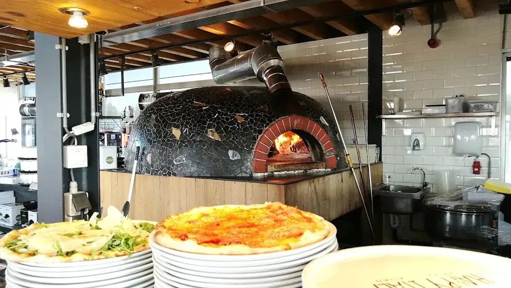 Happy Italy Hendrik-Ido-Ambacht_Hendrik-Ido-Ambacht_slider_image_3