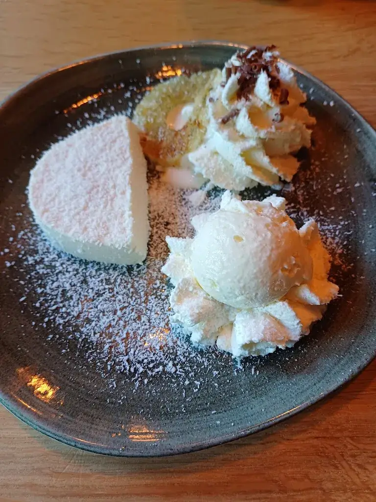 Paul Dep_Hof van de Koning_Heerenveen_review