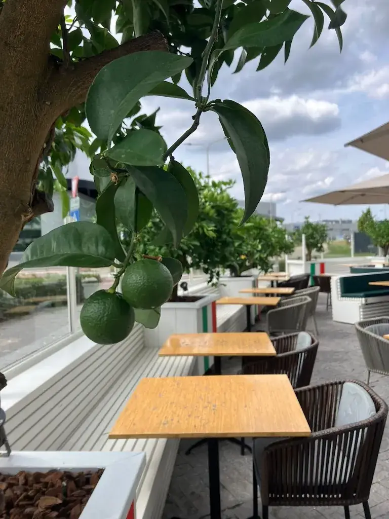 Il Mercato Ambacht_Hendrik-Ido-Ambacht_slider_image_3