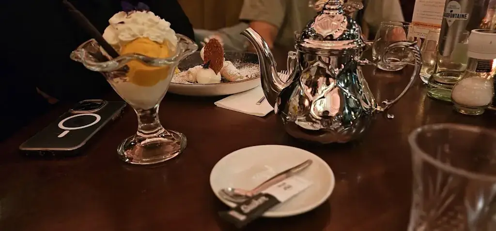 Sharif Ullah Khan_Helai_Rotterdam_review