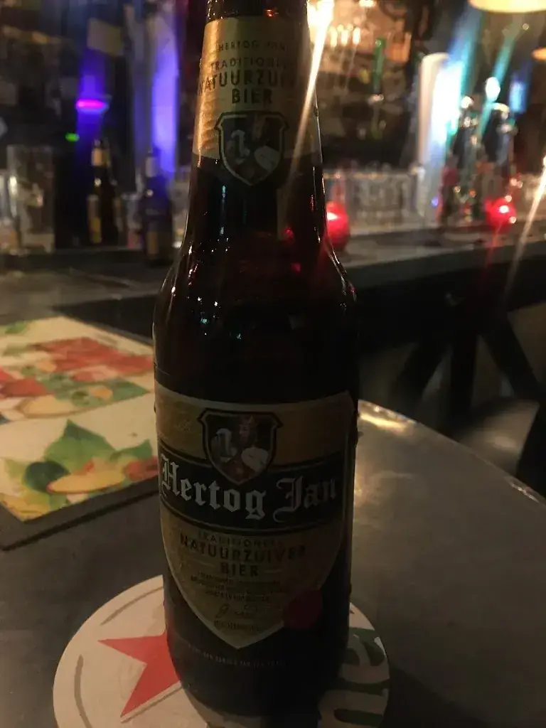 Claudia Molina Aliaga_Eetcafé De Pint_Rotterdam_review