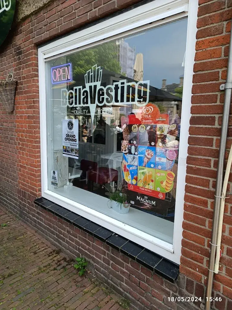 Anna Lavacca_Stars_Hellevoetsluis_reseña