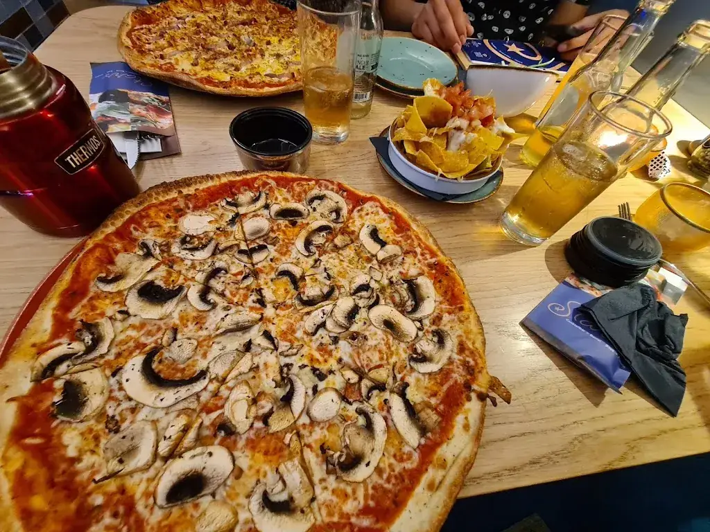 Vashti Tromp_Stars_Hellevoetsluis_reseña