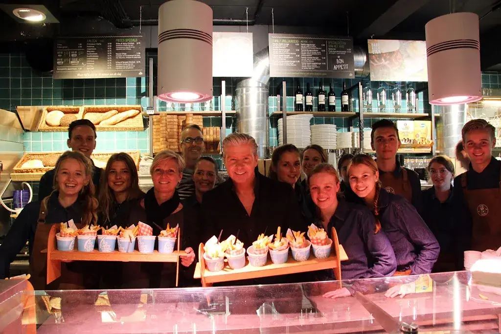 Brasserie/Cafetaria Family Treffers_Honselersdijk_slider_image_1