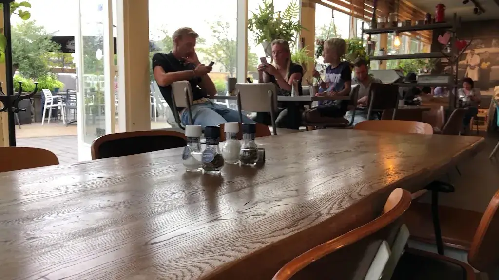 Brasserie/Cafetaria Family Treffers_Honselersdijk_slider_image_2