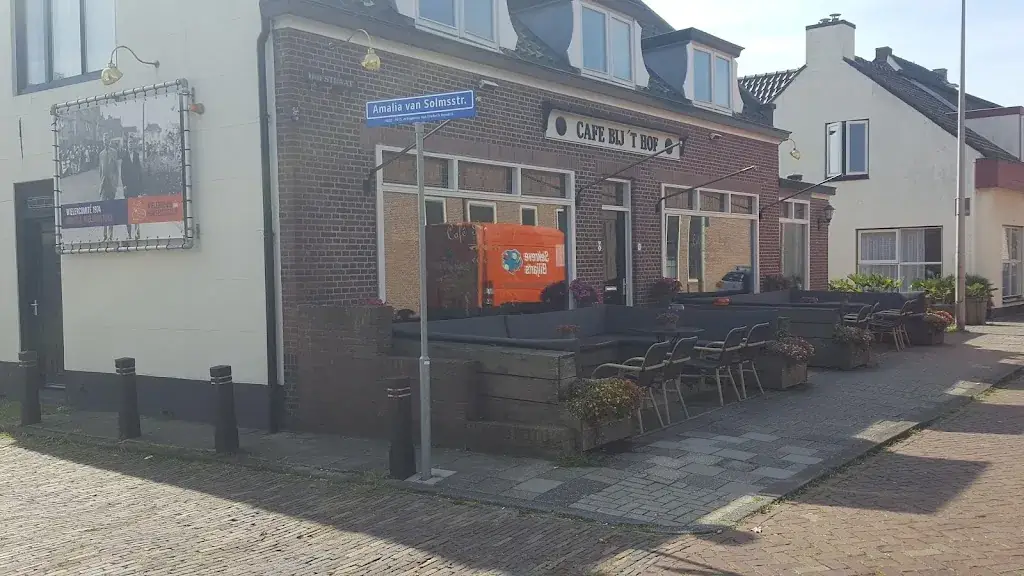 Cafe Bij 't Hof restaurant in Honselersdijk