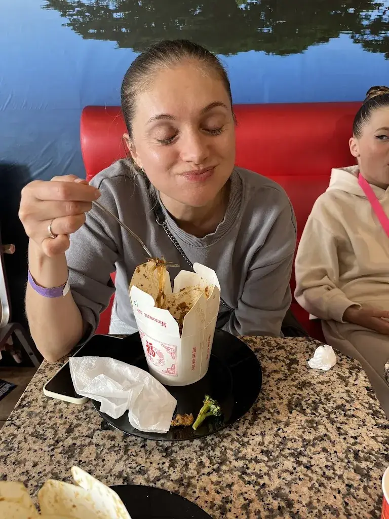 Anton Moshkov_Aroi Thai Wok_Hillegom_review