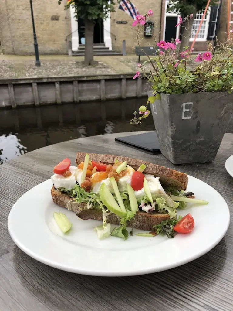 Berry Boverman_'t Bolwerk Restaurant Tavern_Sloten_avis