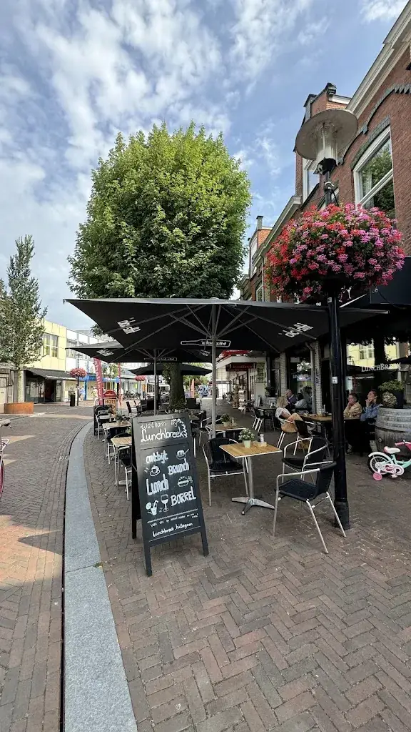 Hillman Lam_Lunchbreek_Hillegom_recensione