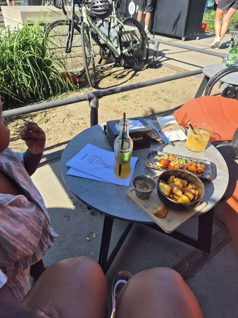 Siviwe Mtintsilana_Fenix Food Factory_Rotterdam_review