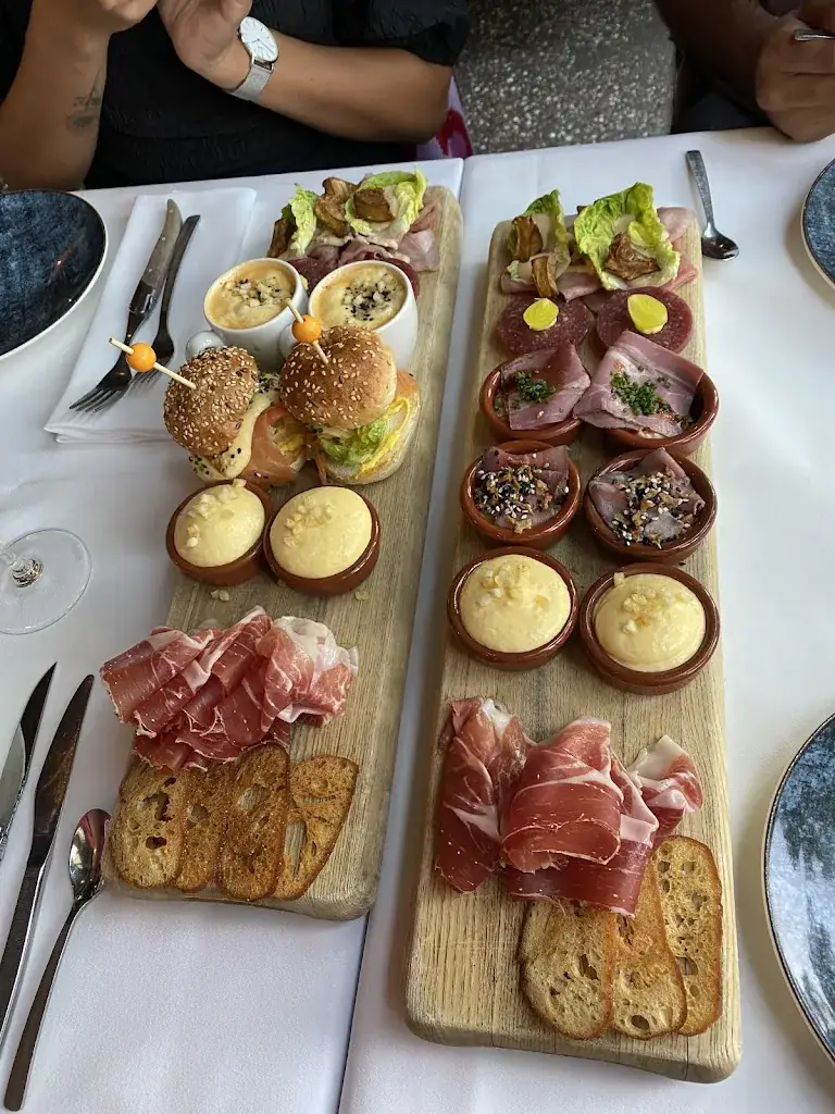 Emerald French_C.E.O Baas van het Vlees_Rotterdam_review