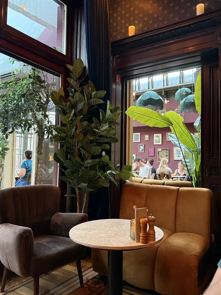 Ruchita Maitri_Paco Ciao_Leiden_avis